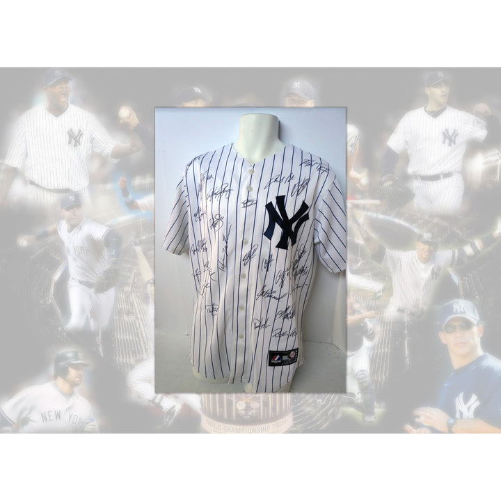 2009 New York Yankees Derek Jeter, Mariano Rivera, Hideki Matsui, World Series champions team signed jersey with proof