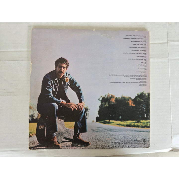 Jim Croce ''You don't mess around with Jim'' LP signed with proof.