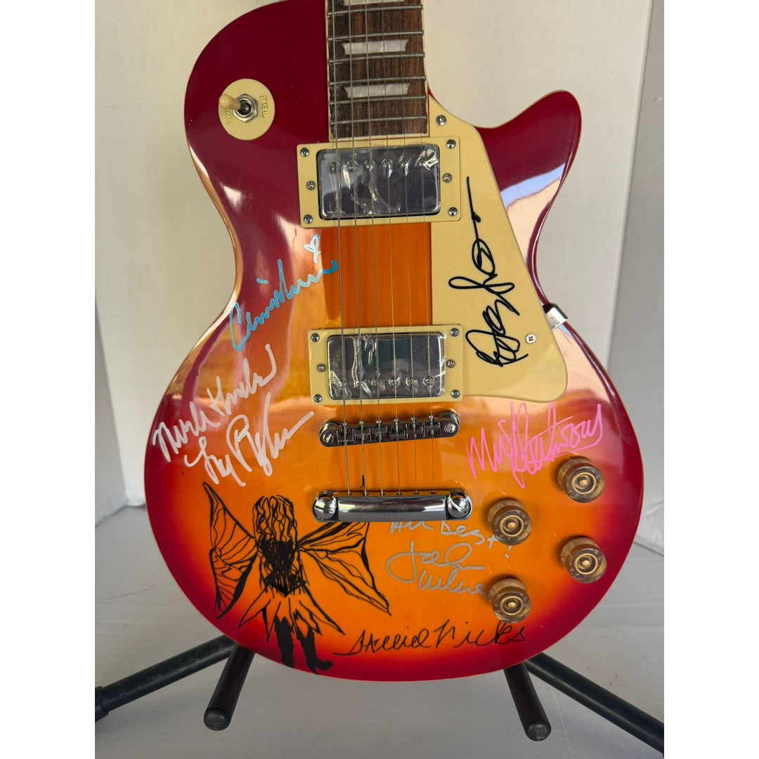 Fleetwood Mac vintage Cherry les paul signed by Peter Green, Mick Fleetwood, Christine McVie, John McVie, Stevie Nicks  Lindsey Buckingham