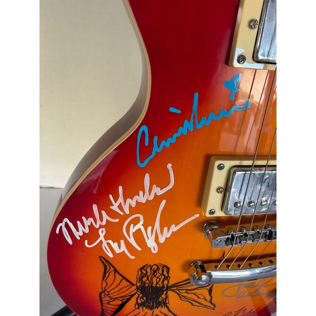 Fleetwood Mac vintage Cherry les paul signed by Peter Green, Mick Fleetwood, Christine McVie, John McVie, Stevie Nicks  Lindsey Buckingham