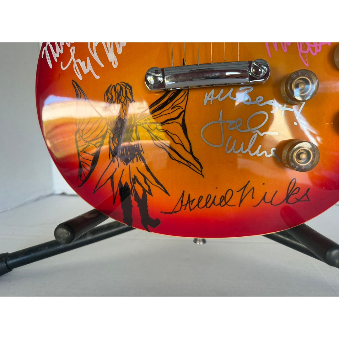 Fleetwood Mac vintage Cherry les paul signed by Peter Green, Mick Fleetwood, Christine McVie, John McVie, Stevie Nicks  Lindsey Buckingham