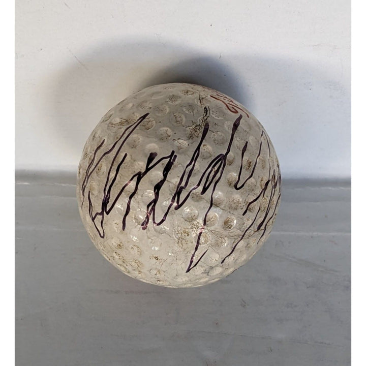 Gerald Rudolph Ford Jr. (39) vintage golf ball signed with proof and free display case