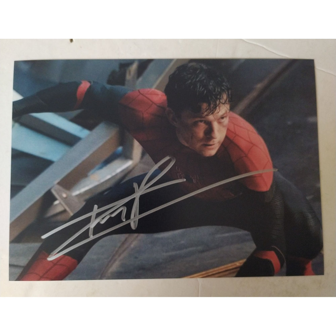 Tom Holland, "Spiderman", Avengers, Marvel, 5x7 photo, signed with proof