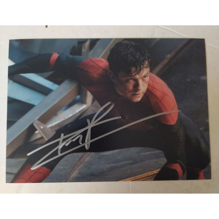 Tom Holland, "Spiderman", Avengers, Marvel, 5x7 photo, signed with proof