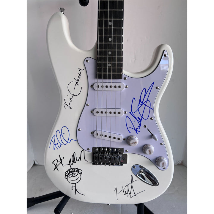 Def Leppard Phil Collen, Vivian Campbell, Joe Elliott, Rick Savage, Rick Allen. stratocaster electric guitar signed with proof