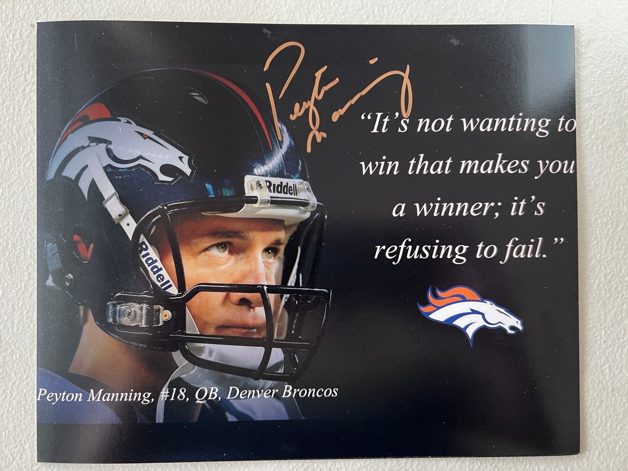Peyton Manning Denver Broncos 8x10 photo signed with proof (3)