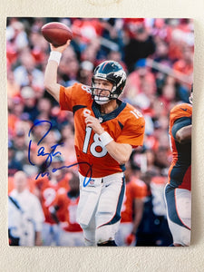 Peyton Manning Denver Broncos 8x10 photo signed with proof (6)