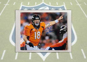 Peyton Manning Denver Broncos 8x10 photo signed with proof (9)