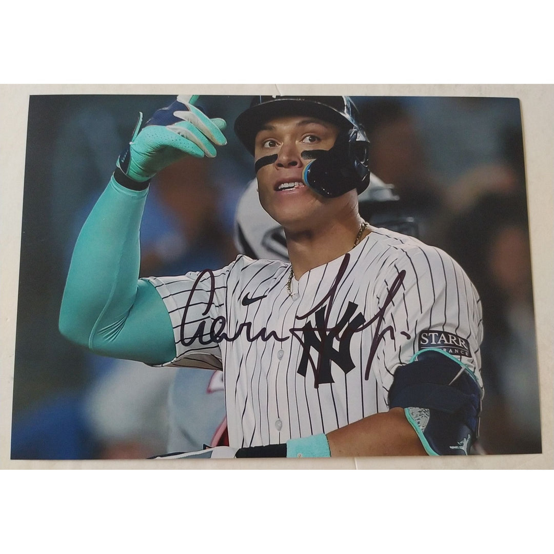 New York Yankees, Aaron Judge, 5x7 photo, signed, with proof Awesome Artifacts