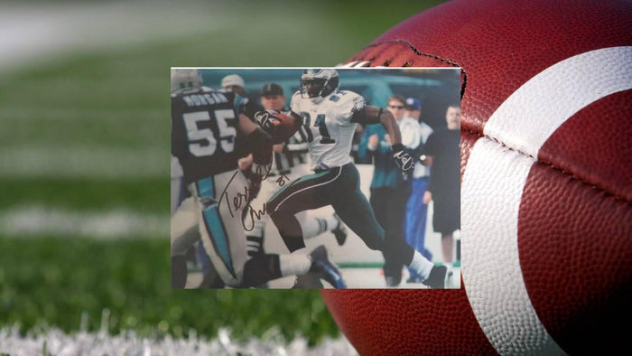 Philadelphia Eagles NFL Hall of Famer Terrell Owens 11 by 14 photo signed