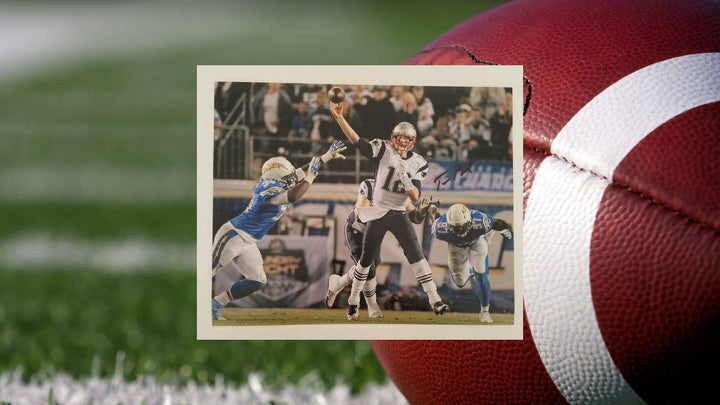 Tom Brady 8x10 signed with proof Awesome Artifacts