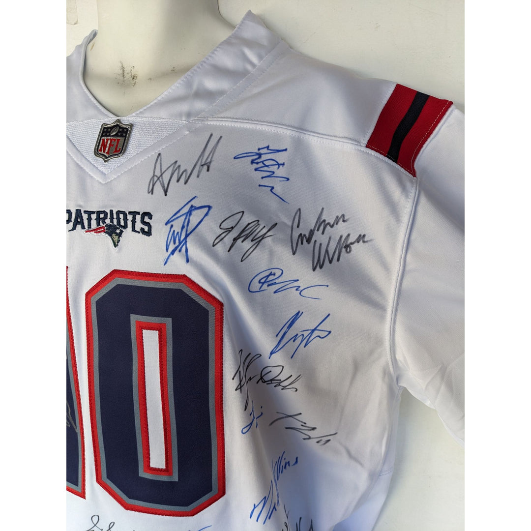 New England Patriots 2025 Drake Maye game model size xl team  signed jersey with proof