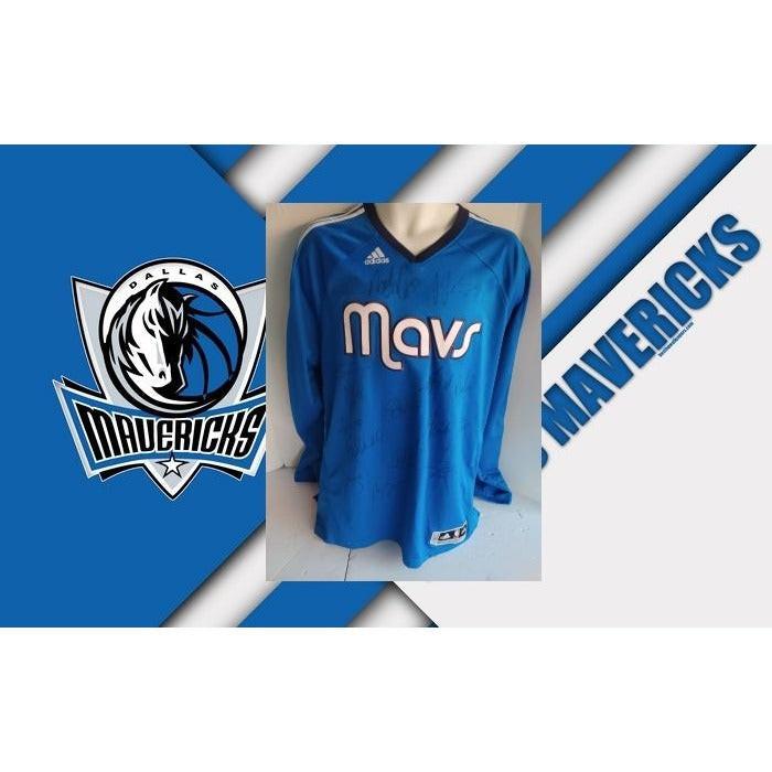 Dallas Mavericks Dirk Nowitzki NBA champions game model shooting shirt signed