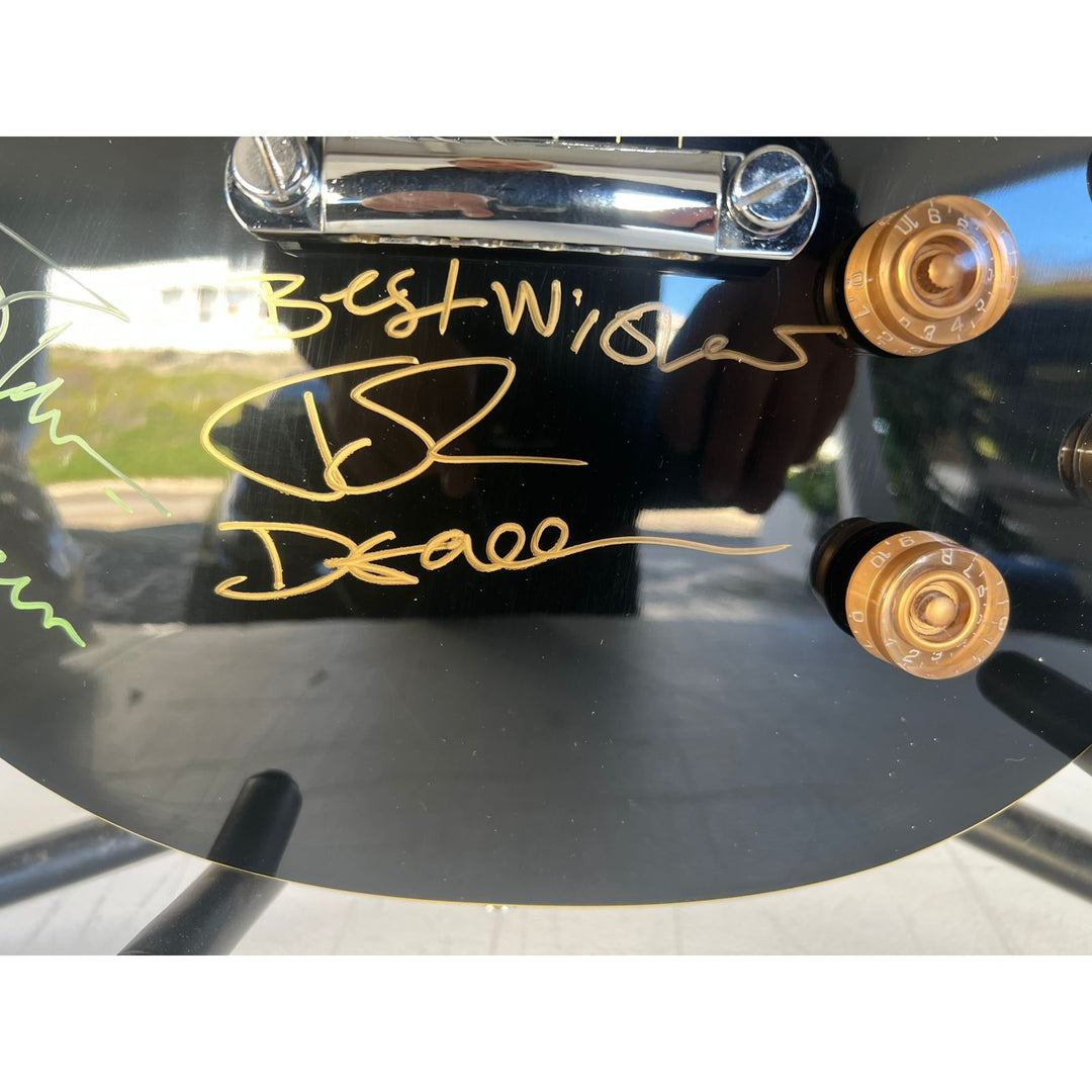 Queen Freddie Mercury Roger Taylor Brian May John Deacon vintage Les Paul signed with proof