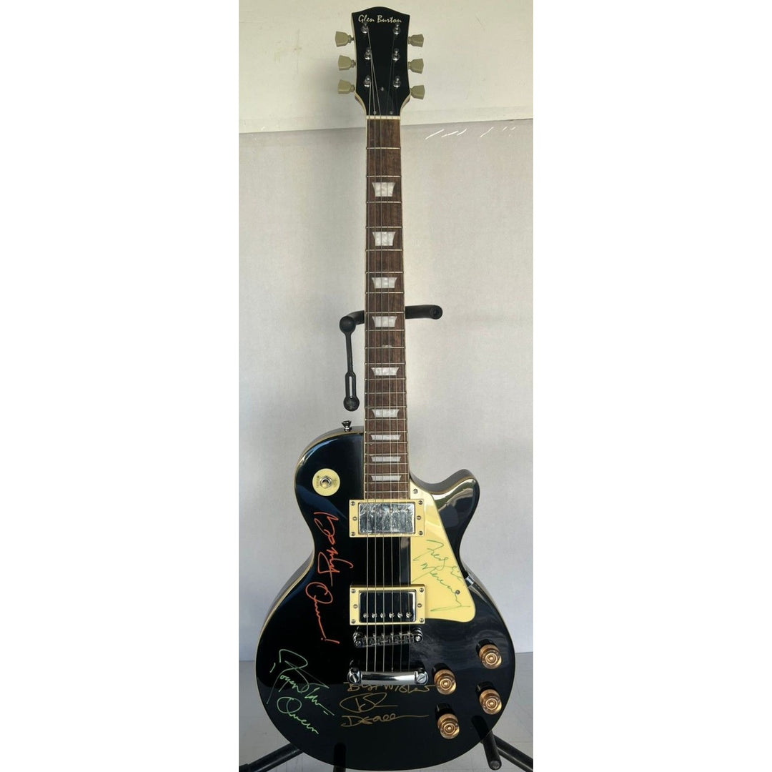 Queen Freddie Mercury Roger Taylor Brian May John Deacon vintage Les Paul signed with proof