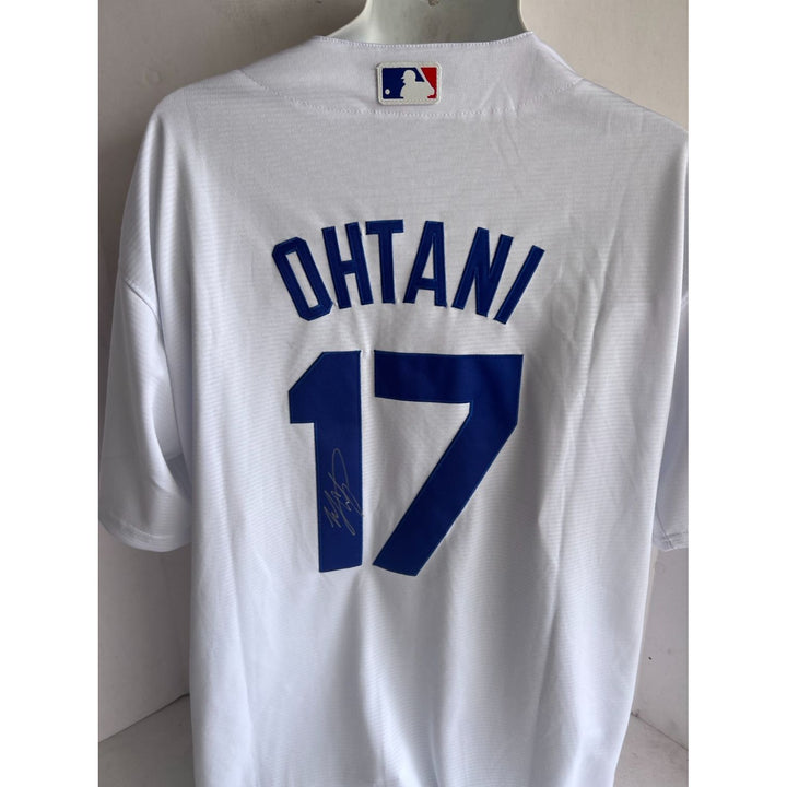 shohei ohtani Los Angeles Dodgers nike jersey signed with proof.