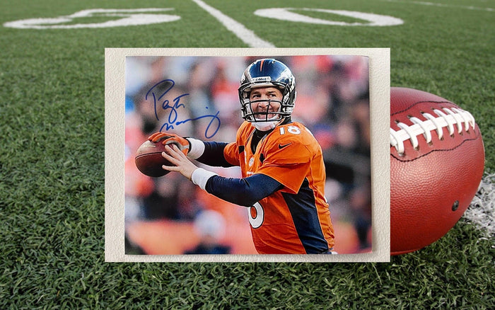 Peyton Manning Denver Broncos 8x10 photo signed with proof (5)