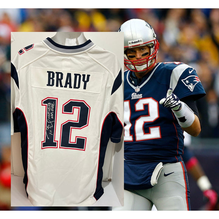 Tom Brady New England Patriots Nike size L signed with inscription & proof