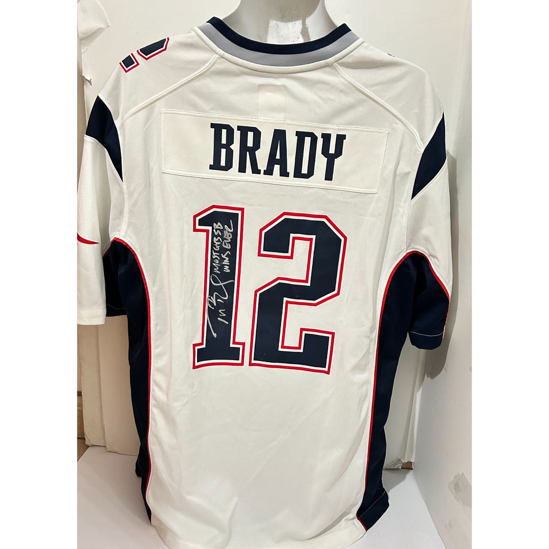 Tom Brady New England Patriots Nike size L signed with inscription & proof