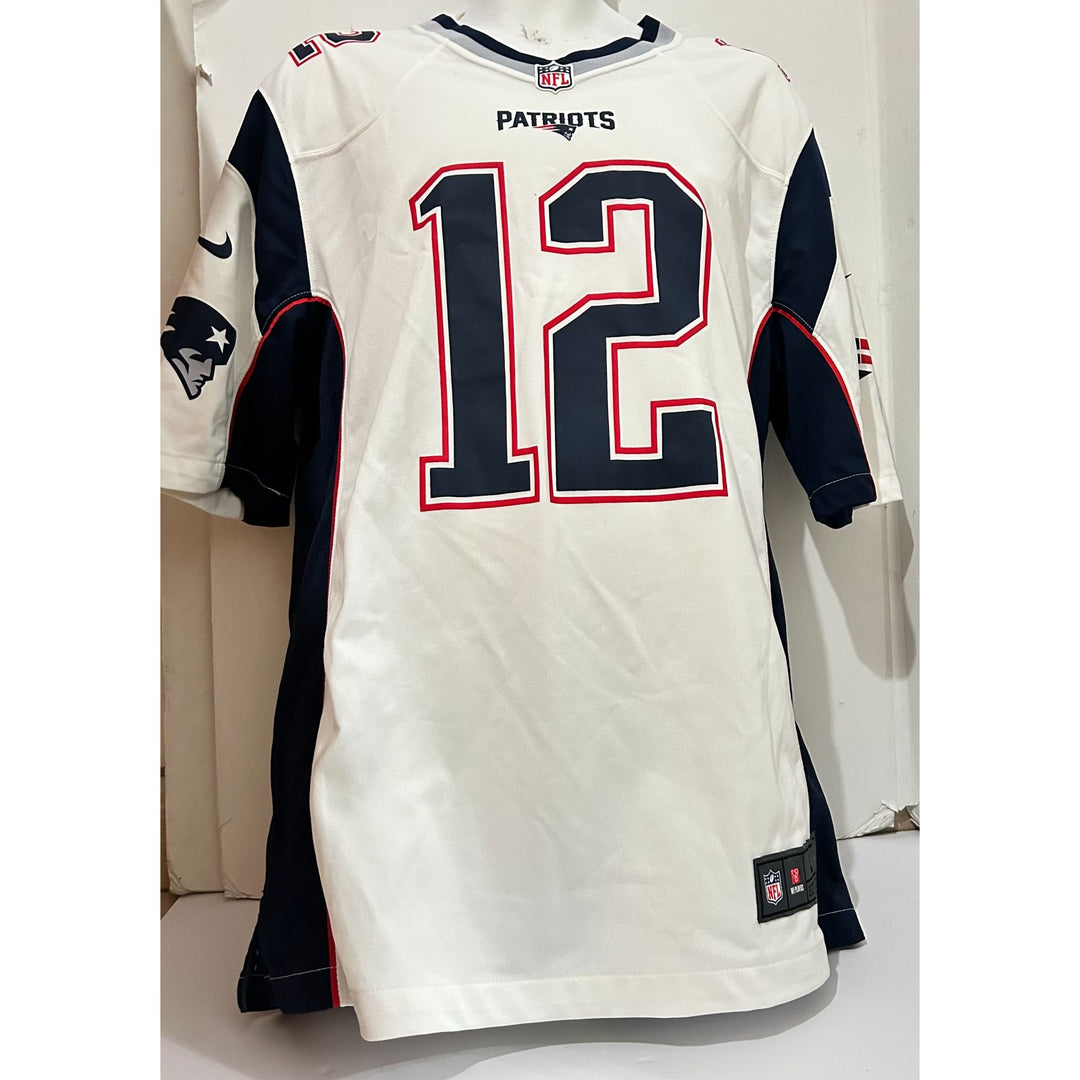 Tom Brady New England Patriots Nike size L signed with inscription & proof