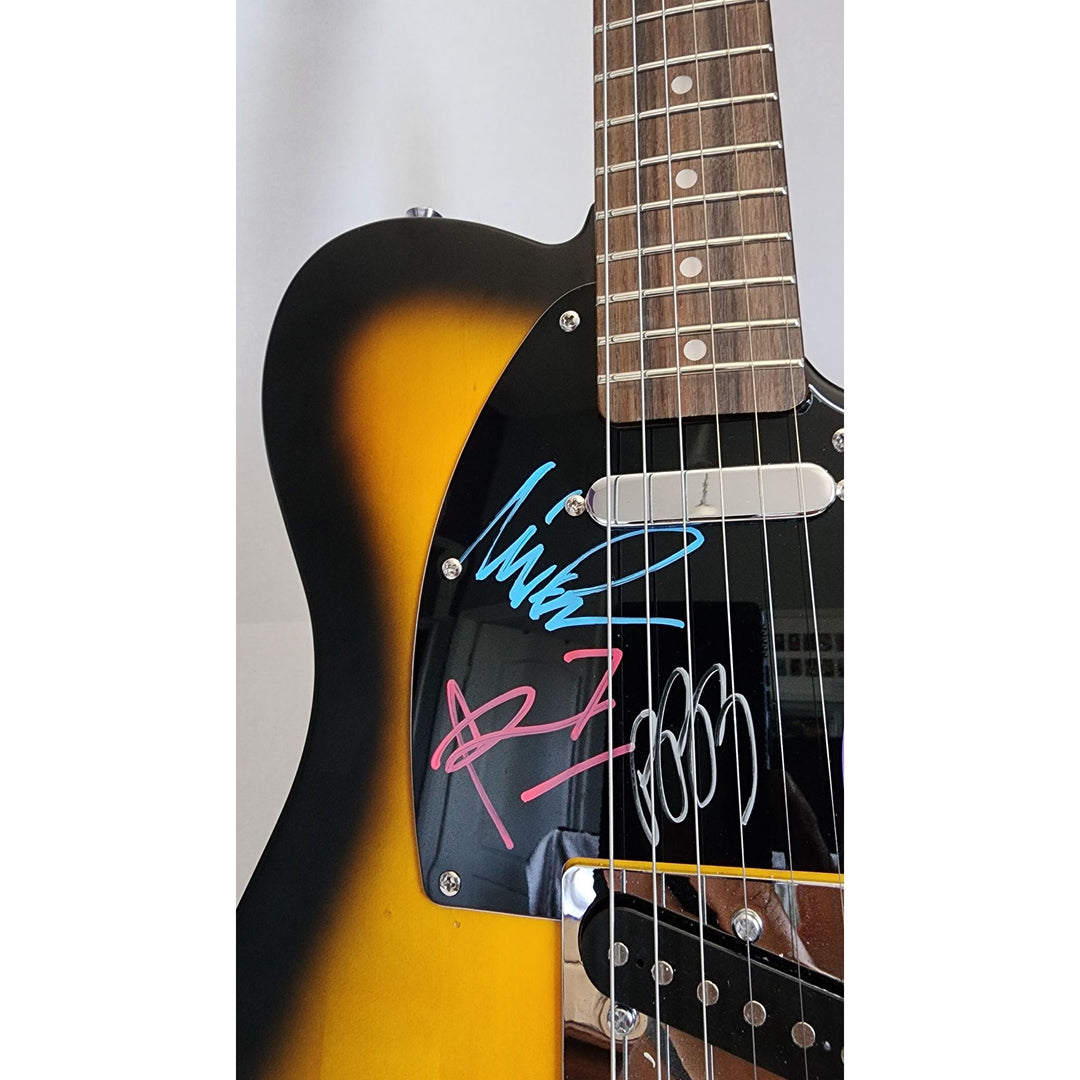 Chester B, Mike Shinoda, Brad Delson, Dave Farrell, Joe Hahn, Rob Bourdon Linkin Park authentic Fender telecaster electric guitar signed