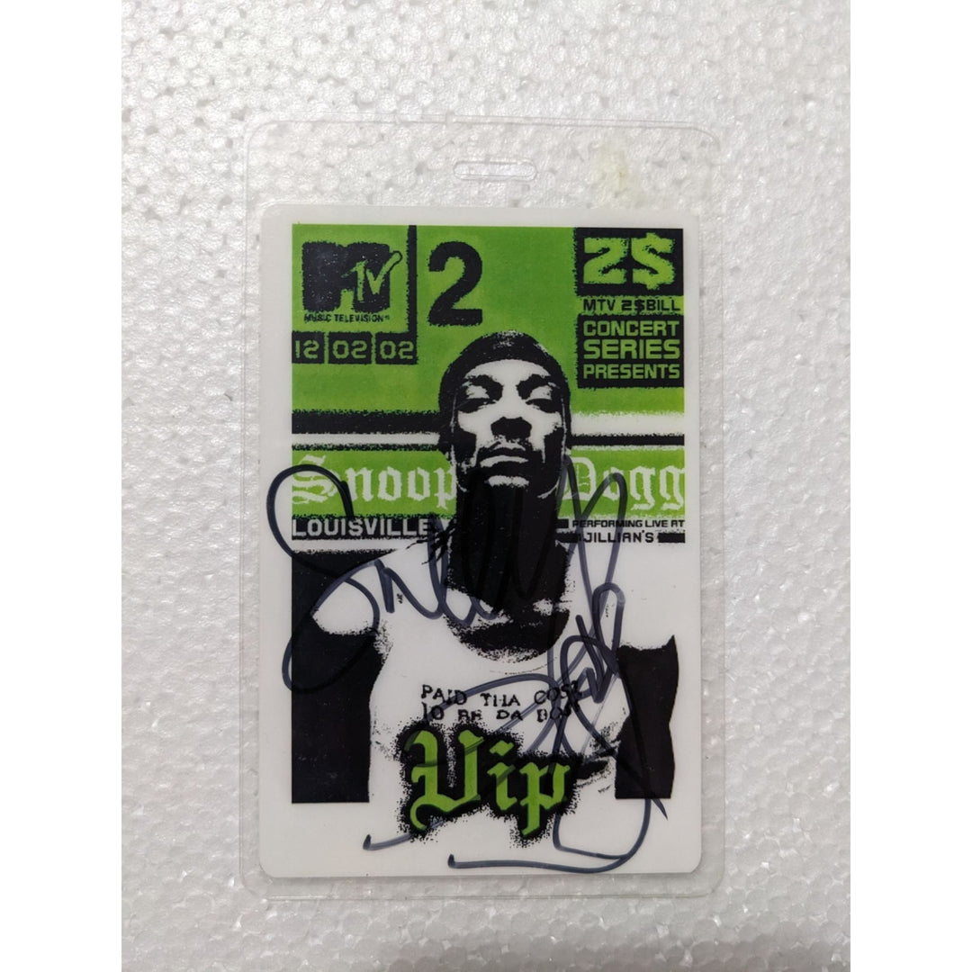 Snoop Dogg genuine vintage concert pass signed
