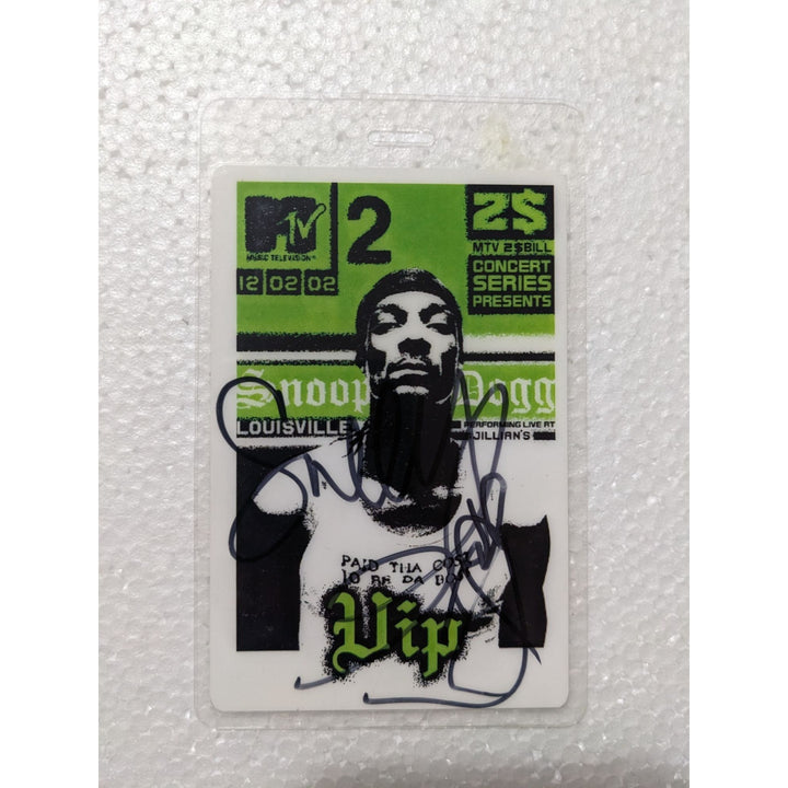Snoop Dogg genuine vintage concert pass signed