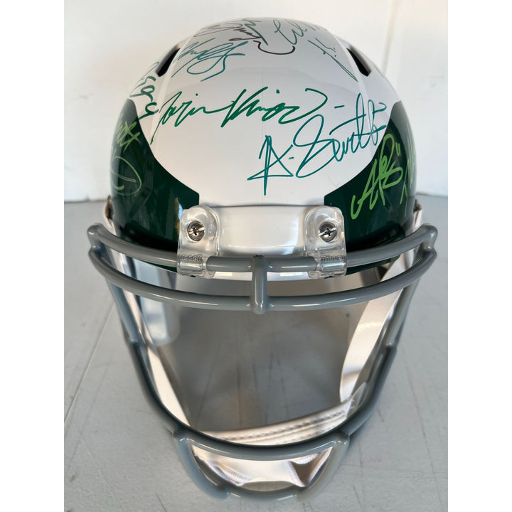Philadelphia : Eagles full size helmet 24-35 team Superbowl champs signed with proof