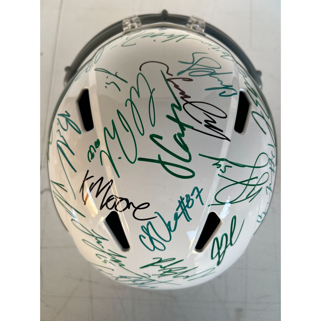 Philadelphia : Eagles full size helmet 24-35 team Superbowl champs signed with proof