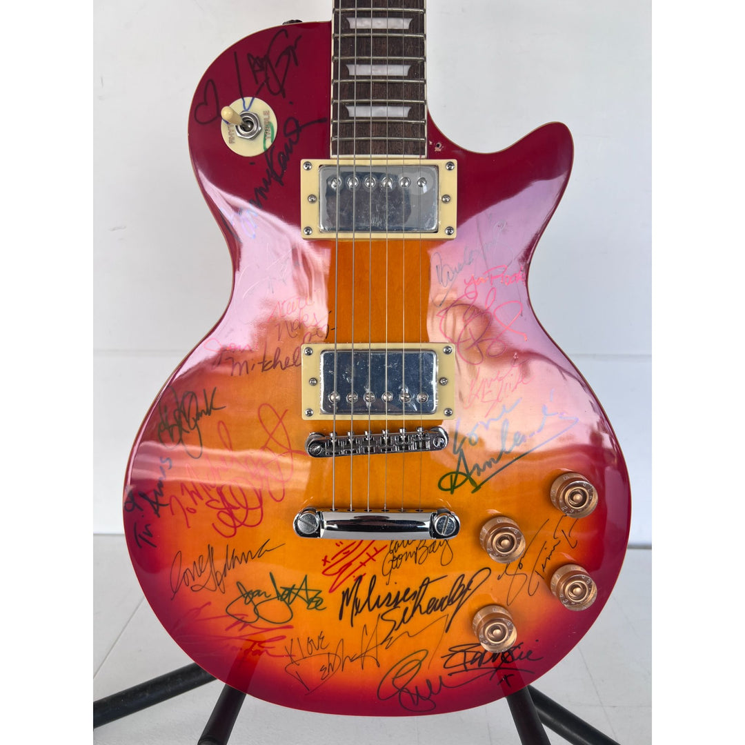 Stevie Nicks, Joni Mitchell Tina Turner, Annie Lennox, Grace Slick, Pat Benatar.