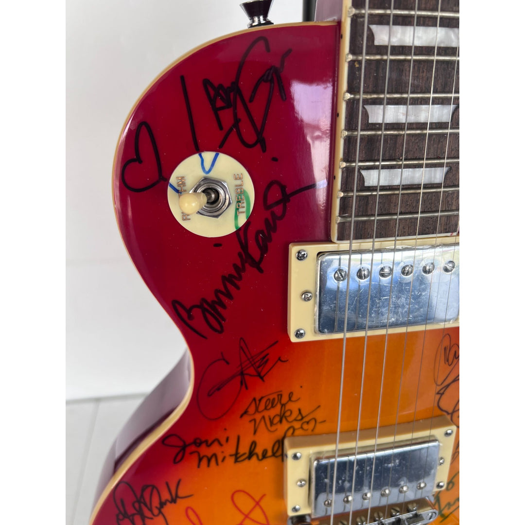 Stevie Nicks, Joni Mitchell Tina Turner, Annie Lennox, Grace Slick, Pat Benatar.