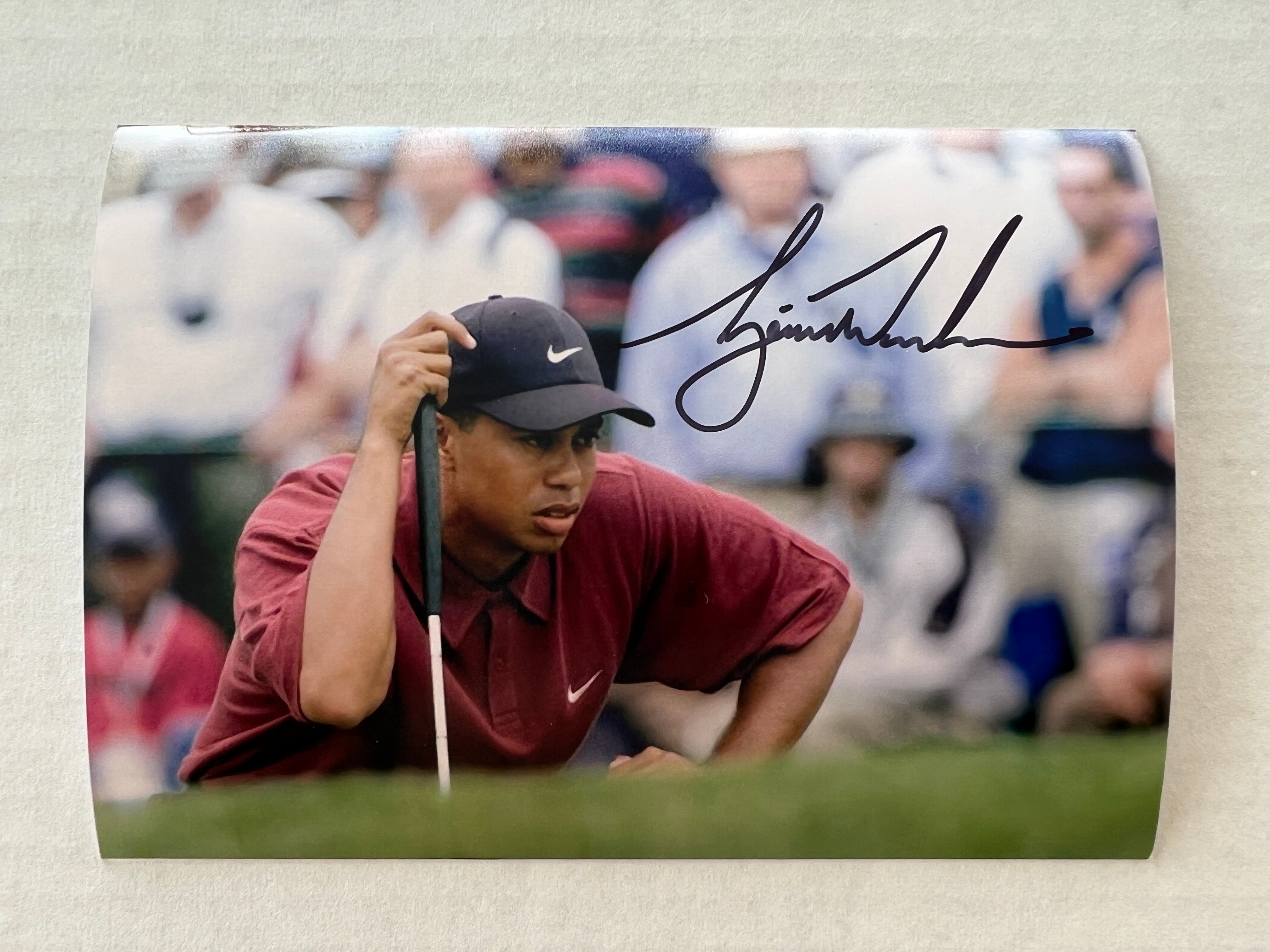 Tiger Woods 5x7 photograph signed with proof w/free acrylic frame VII