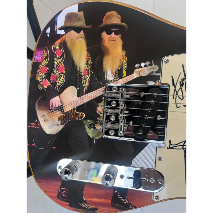 ZZ Top Billy Gibbons Frank Beard Dusty Hill electric guitar signed with proof.