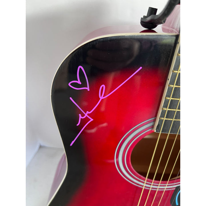 Jewel Kilcher "Jewel" and Melissa Etheridge acoustic guitar full size 38' signed with proof