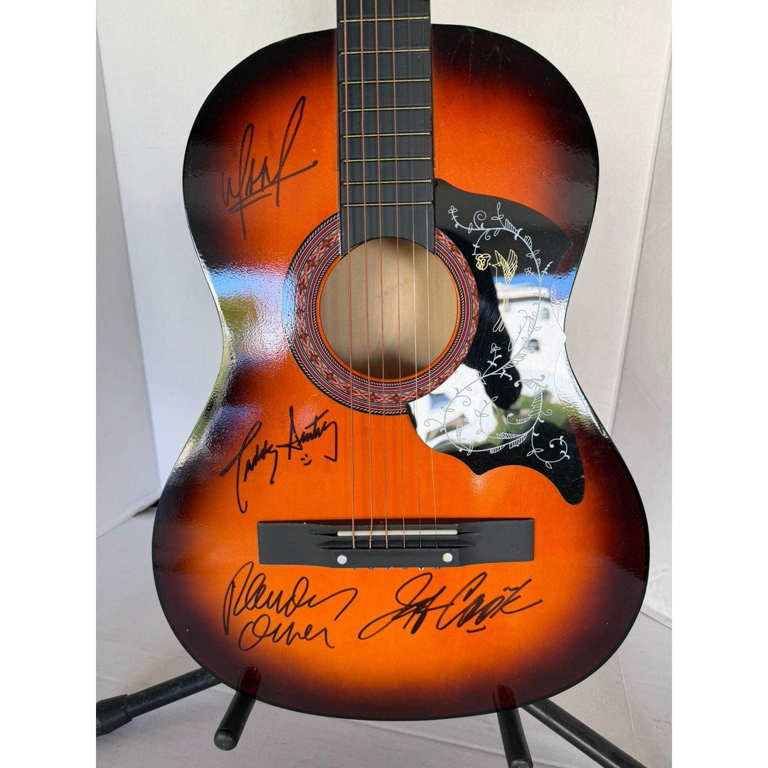 Alabama Teddy Gentry Randy Owen Jeff Cook Mark Herndon vintage acoustic guitar signed with proof