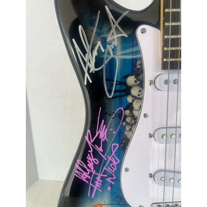 Iron Maiden Bruce Dickinson Steve Harris Adrian Smith Dave Murray Neko McBrain Janick Gers with band artist unique skull Heavy Metal guitar