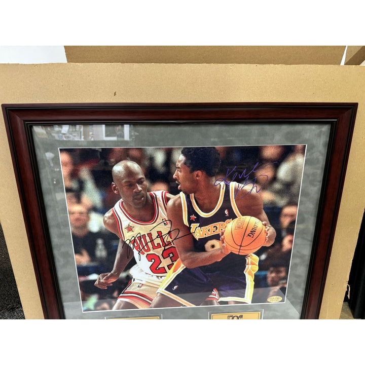 Michael Jordan Chicago Bulls Kobe Bryant Los Angeles Lakers 16x20 photograph signed and framed with proof