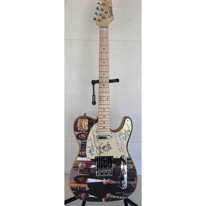 Traveling  Wilburys Roy Orbison Jeff Lynne Bob Dylan Tom Petty George Harrison full size electric guitar signed  with proof.