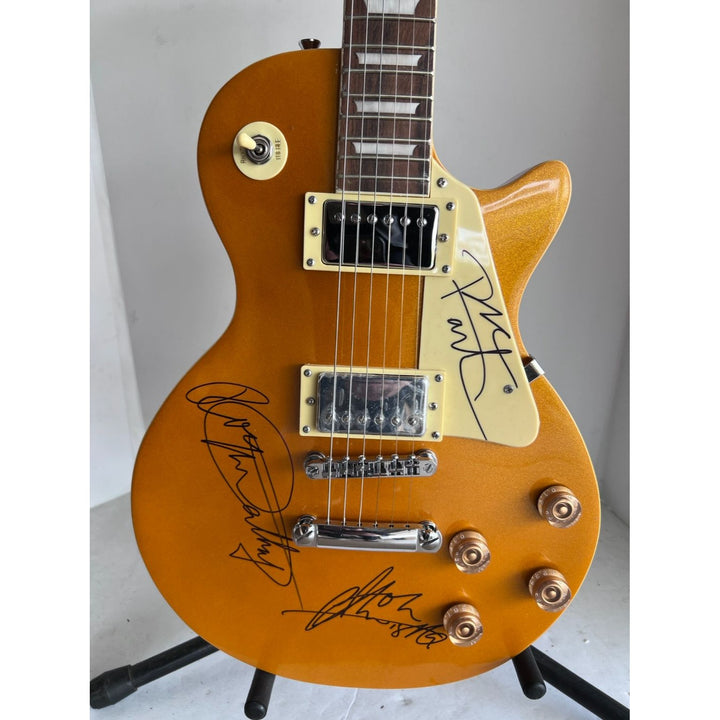 Pete Townshend Roger Daltrey John Entwistle "The Who" gold Les Paul electric guitar signed with proof