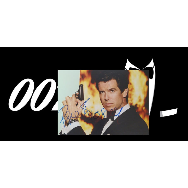 Pierce Brosnan, "James Bond", 007, 5x7 photo, signed, with proof