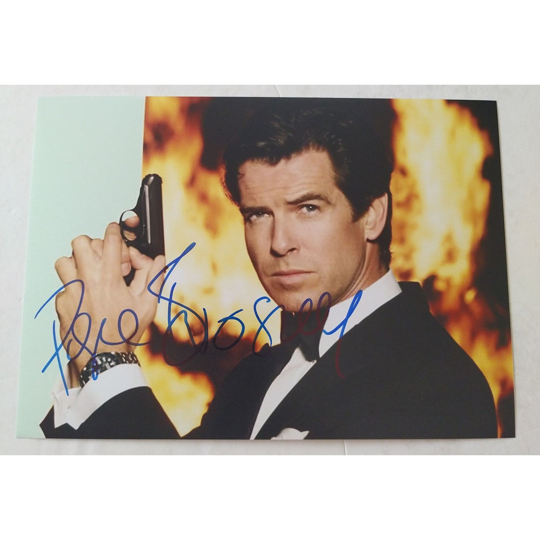 Pierce Brosnan, "James Bond", 007, 5x7 photo, signed, with proof