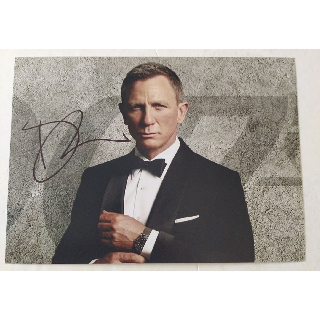 Daniel Craig, "James Bond", 007, 5x7 photo, signed with proof