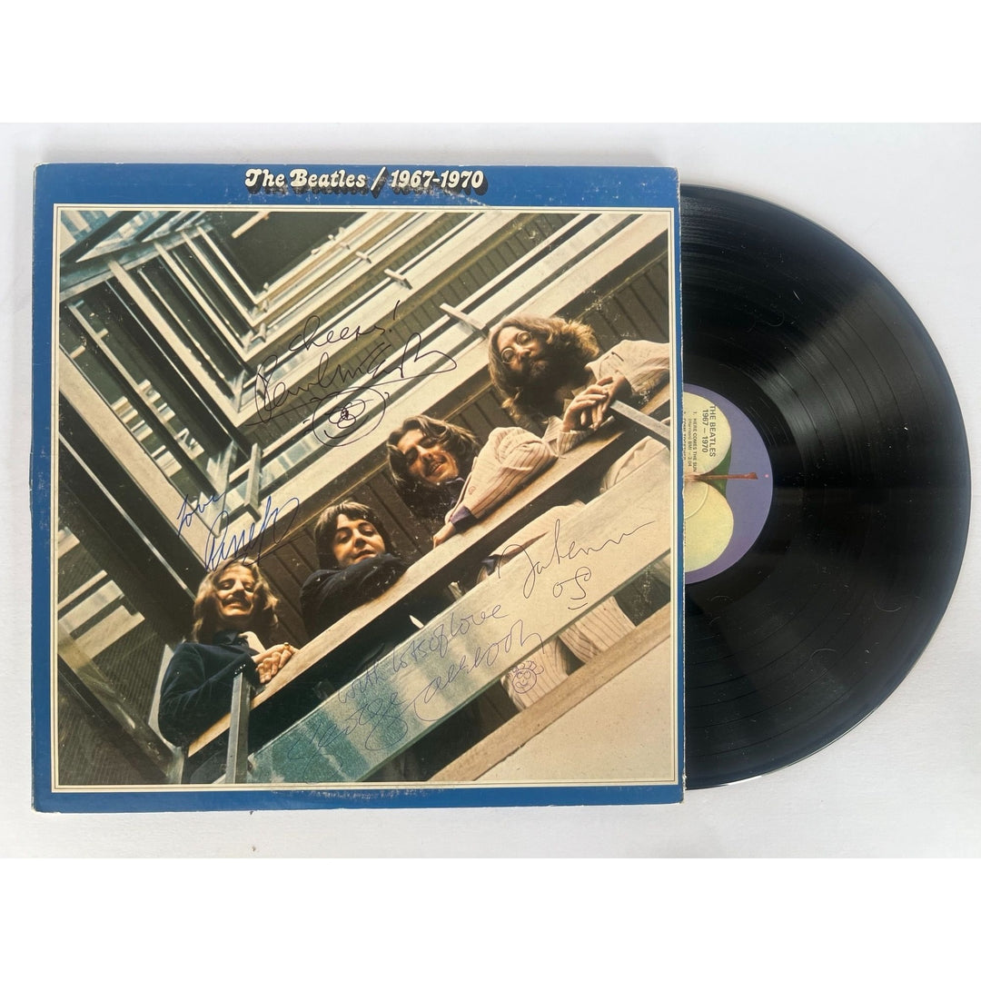 The Beatles "1967-70" original lp signed by John Lennon George Harrison Paul McCartney, and Ringo Starr with proof