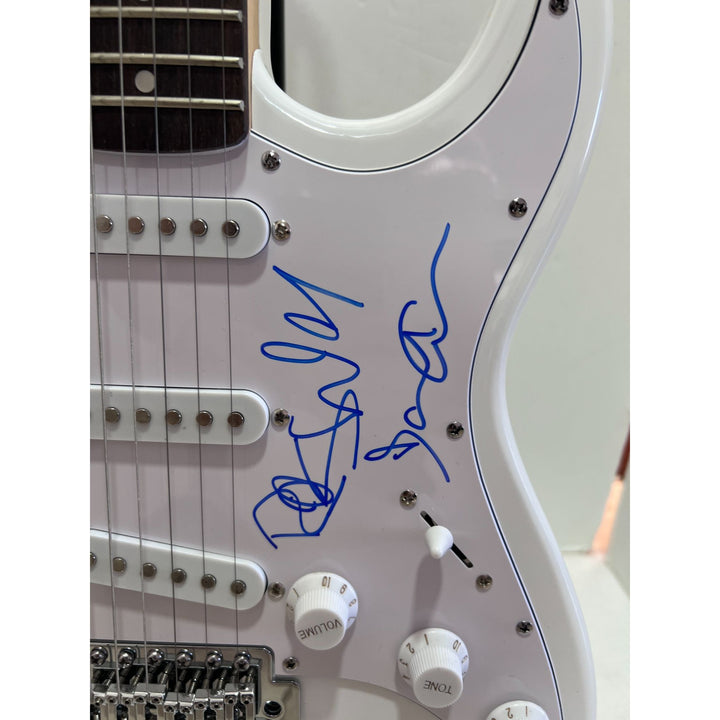 Pink Floyd Roger Waters David Gilmour Richard Wright Nick Mason stratocaster guitar signed with proof