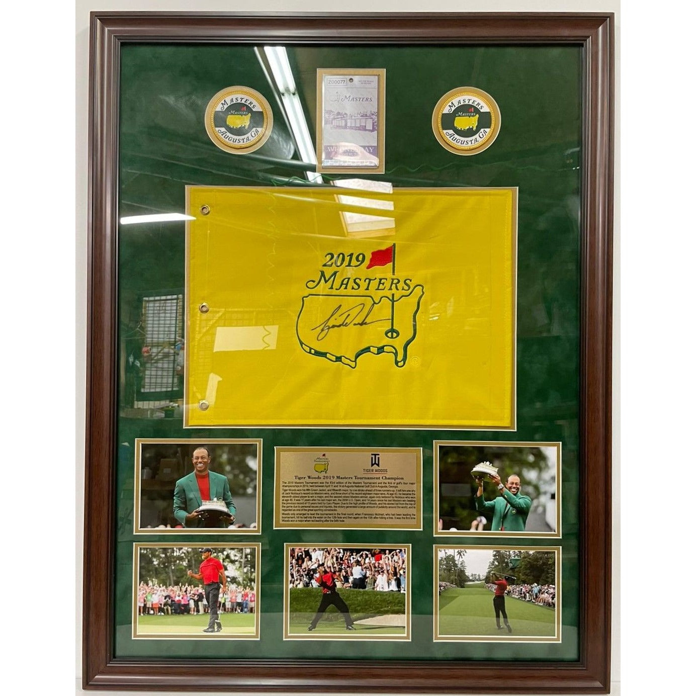 Tiger Woods 2019 Masters golf pin flag signed and framed with proof