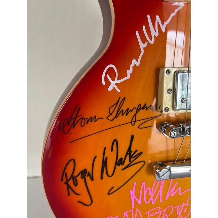 David Gilmour, Roger Waters, Nick Mason, Richard Wright, Storm Thorgerson Pink Floyd Cherry Les Paul electric guitar signed