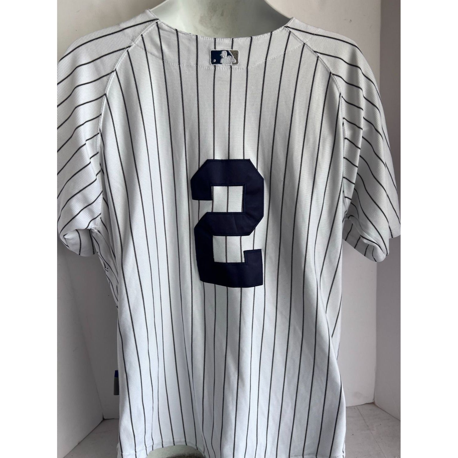 New York Yankees Derek Jeter Jersey Majestic 2009 World Series team signed with proof