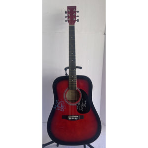 Savage Garden Daniel Jones Dustin Hayes full size acoustic guitar signed with proof