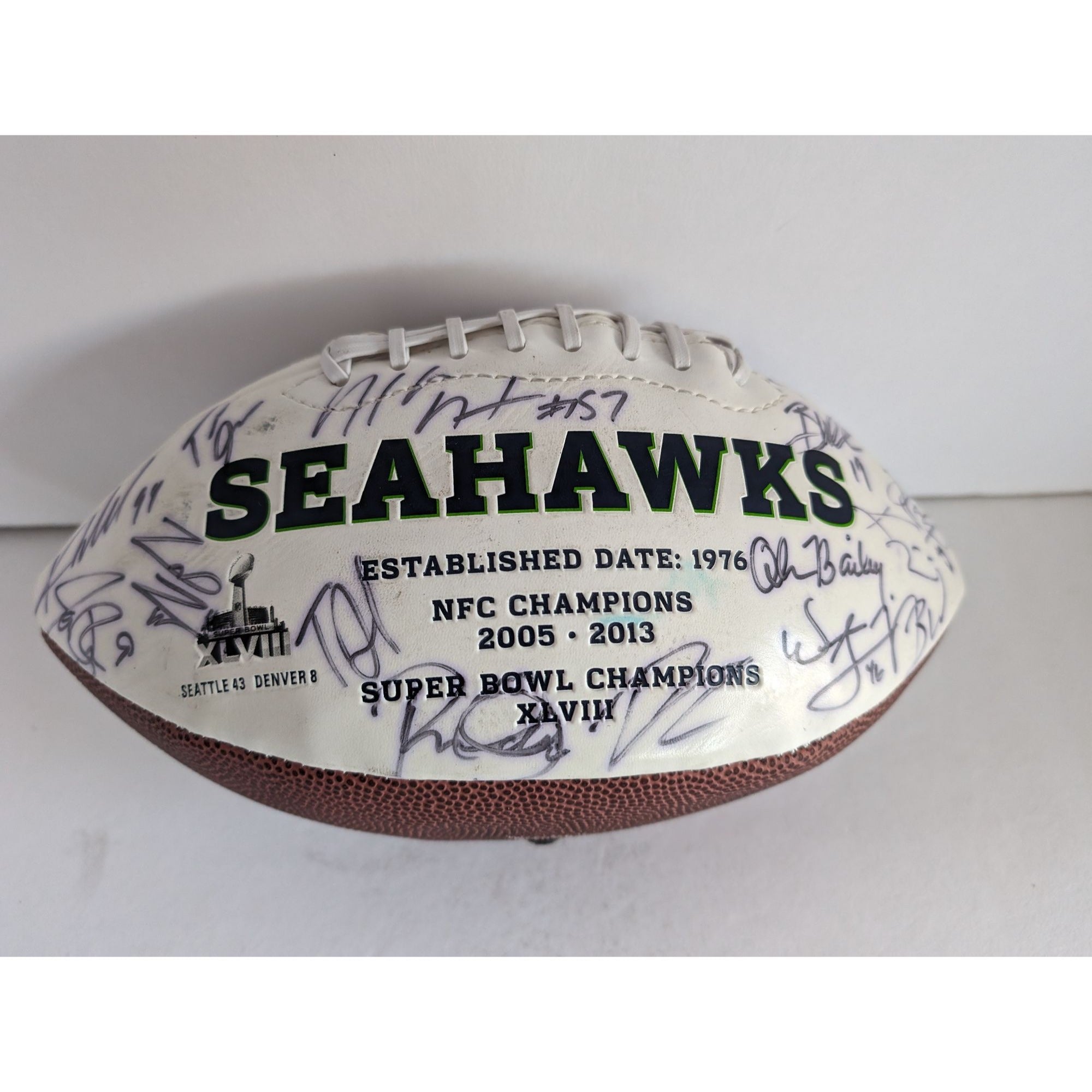 Seattle Seahawks Marshawn Lynch Pete Carroll Russell Wilson Richard Sherman Super Bowl champions team signed football