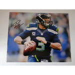 Load image into Gallery viewer, Russell Wilson Seattle Seahawks 8x10 photo signed with proof
